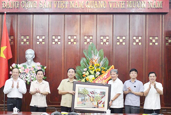 Lãnh đạo Bộ Tư pháp chúc mừng thành công Đại hội Đảng bộ tỉnh Thái Nguyên
