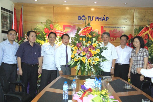 Bộ trưởng Hà Hùng Cường: “Báo Pháp luật Việt Nam cần bám sát những vấn đề lớn của Bộ, ngành, đất nước” 