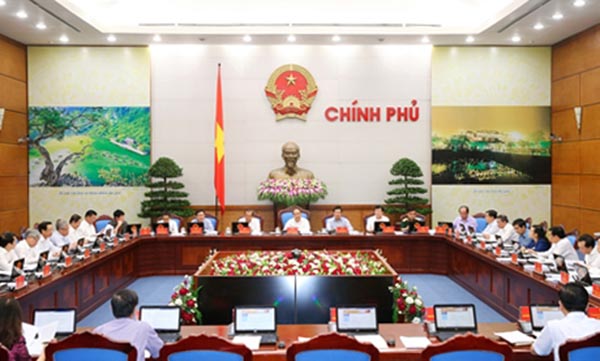Bộ trưởng Lê Thành Long tham dự Phiên họp Chính phủ thường kỳ tháng 6/2016