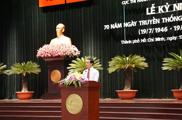 Bộ Tư pháp trao bằng khen cho Cục THADS TP.Hồ Chí Minh