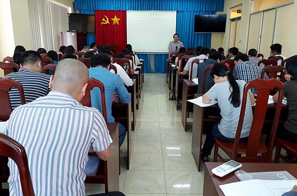 Bồi dưỡng kiến thức pháp luật và kỹ năng trong lĩnh vực tín dụng tại TP. Hồ Chí Minh