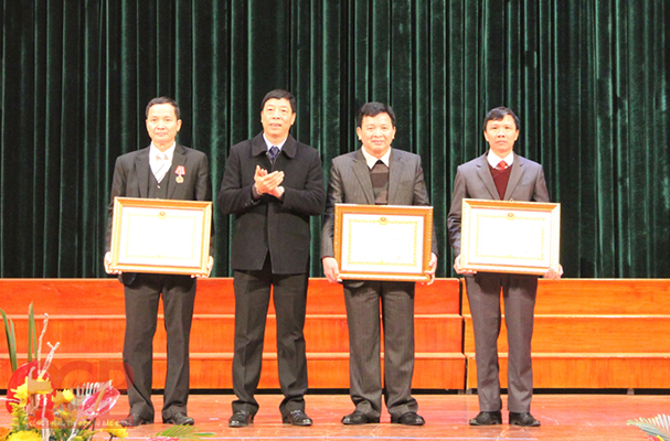 Sở Tư pháp tỉnh Bắc Giang vinh dự được trao tặng Huân chương lao động hạng Nhất