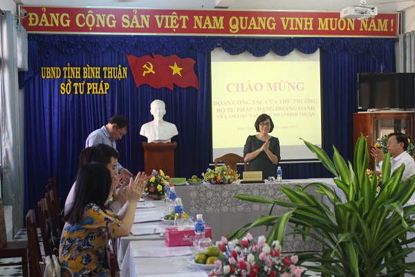 Thứ trưởng Đặng Hoàng Oanh làm việc tại Bình Thuận