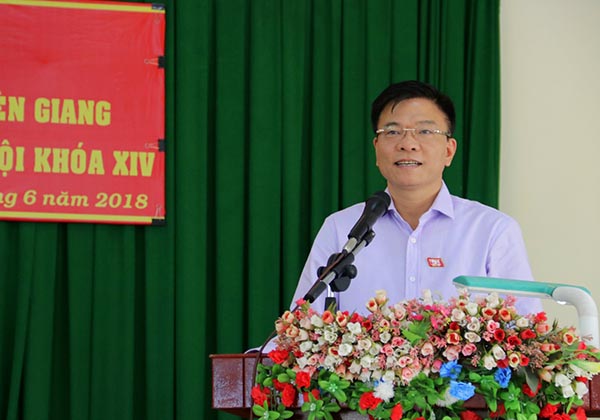 Bộ trưởng  Lê Thành Long: Chính quyền địa phương cần quan tâm giải quyết những vấn đề bà con đặt ra