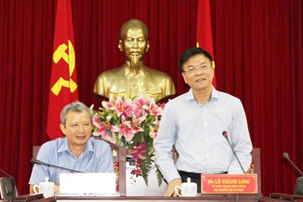 Bộ trưởng Lê Thành Long làm việc với Thường trực Tỉnh ủy Thừa Thiên Huế