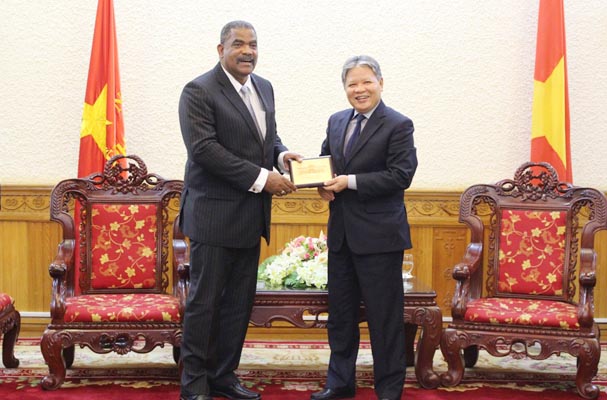 Promoting exchange and sharing of legal and judicial experience between Vietnam and Cuba 
