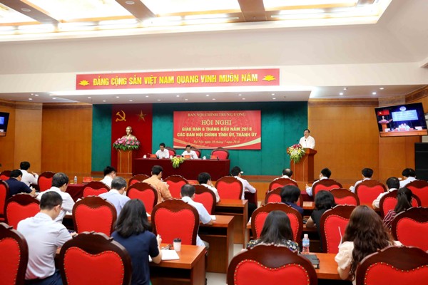 Nâng cao chất lượng công tác xây dựng, ban hành các văn bản quy phạm pháp luật về phòng, chống tham nhũng