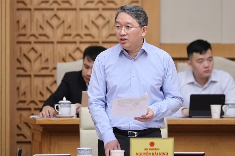 Bộ trưởng Nguyễn Hải Ninh tham dự phiên họp Chính phủ chuyên đề xây dựng pháp luật lần thứ hai tháng 4