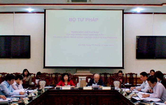 Phiên họp lần thứ 6 của Hội đồng Thẩm định đề xuất tổ chức hành nghề công chứng của các địa phương