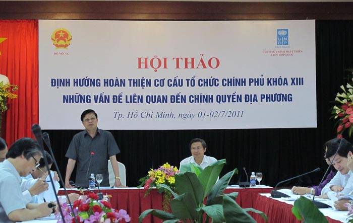 Hội thảo Định hướng hoàn thiện cơ cấu tổ chức Chính phủ khoá XIII và những vấn đề có liên quan đến chính quyền địa phương