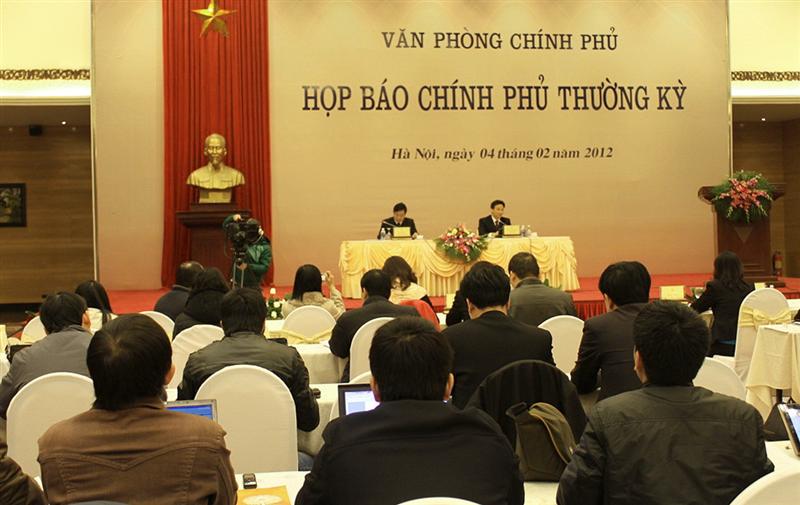 Kinh tế - xã hội tháng 2: Kiên trì mục tiêu kiềm chế lạm phát 