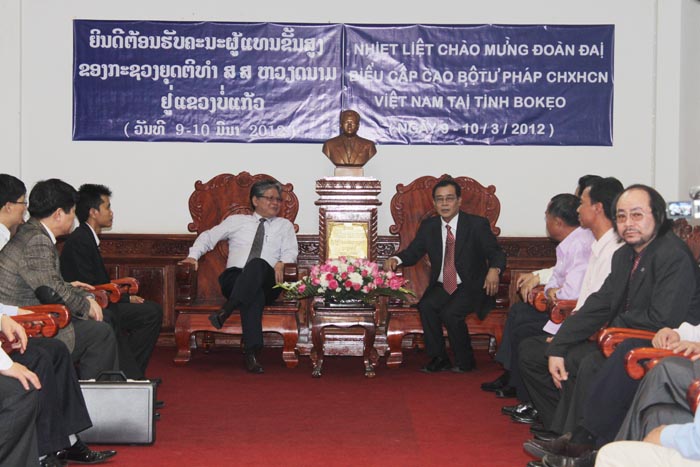 Sở Tư pháp Thành phố Hà Nội và Sở Tư pháp Thủ đô Vientiane ký thỏa thuận hợp tác