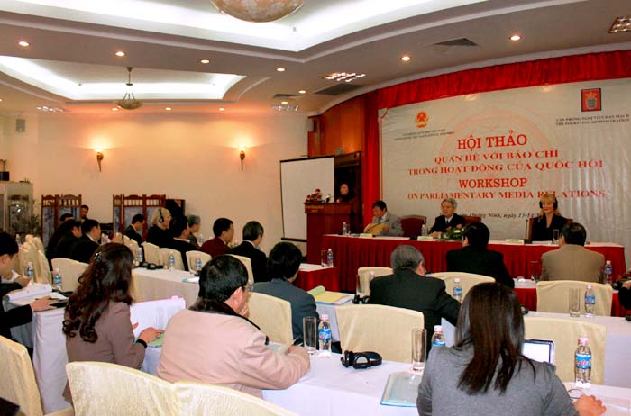 Hội thảo Quan hệ báo chí trong hoạt động của Quốc hội