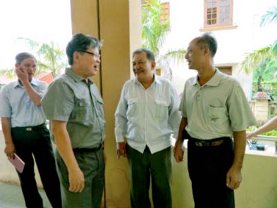 Bộ trưởng Hà Hùng Cường tiếp xúc cử tri Quảng Bình