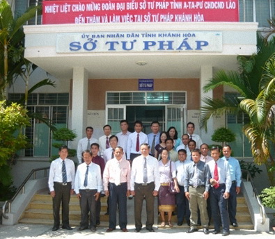 Đoàn công tác của Sở Tư pháp tỉnh A Ta Pư (CHDCND Lào) thăm và làm việc với Sở Tư pháp Khánh Hòa