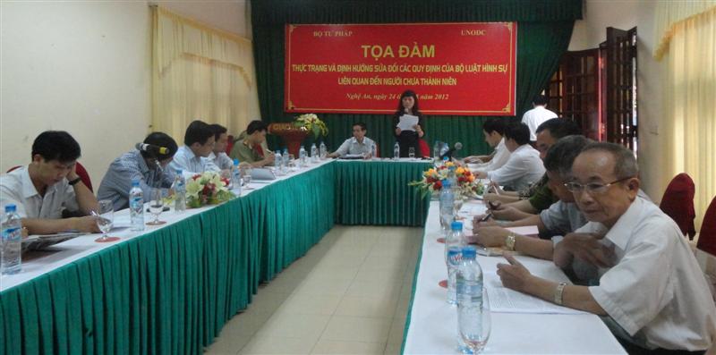 Nghệ An: Tọa đàm “Thực tiễn thi hành các quy của Bộ luật Hình sự năm 1999 liên  quan đến  người chưa thành niên