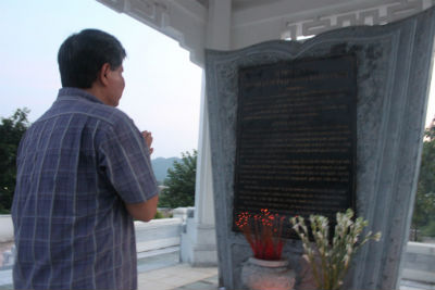 Bộ trưởng Hà Hùng Cường dâng hương tại “Thủ đô kháng chiến“ Tân Trào