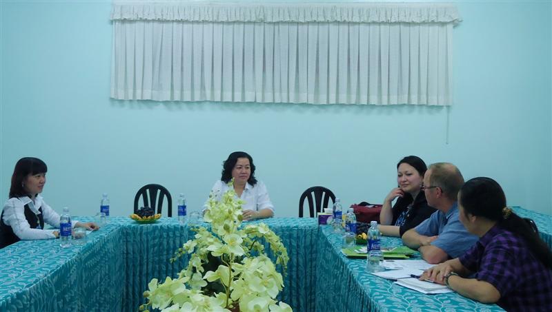 Tổ chức Trợ giúp trẻ em quốc tế AC Đan Mạch làm việc tại Sở Tư pháp Sóc Trăng