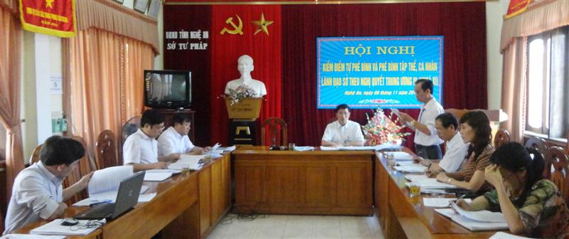 Sở Tư pháp Nghệ An  tổ chức Hội nghị kiểm điểm theo Nghị quyết Trung ương 4 Khóa XI
