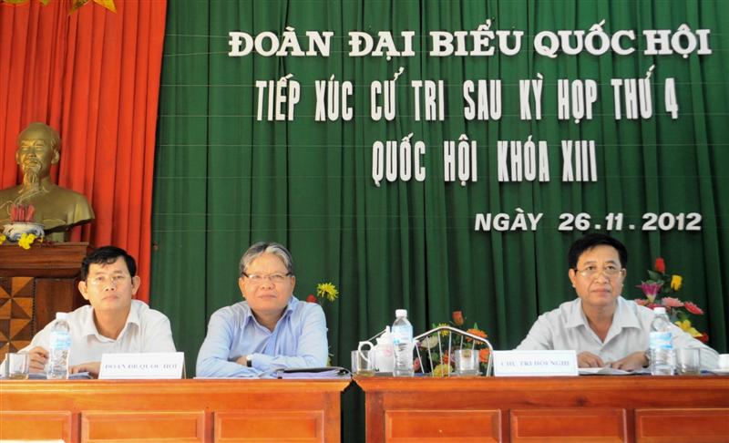 Bộ trưởng Tư pháp Hà Hùng Cường tiếp xúc cử tri và trao nhà tình nghĩa tại Quảng Bình
