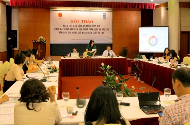 Hội thảo hoàn thiện Bộ công cụ lồng ghép giới trong xây dựng văn bản quy phạm pháp luật 
