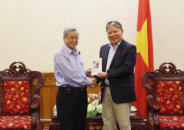 Bộ Tư pháp luôn ghi nhớ công lao của nguyên Bộ trưởng Vũ Trọng Khánh