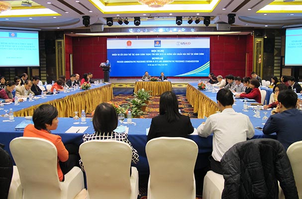 Đẩy nhanh tiến độ thực hiện các nhiệm vụ liên quan đến việc đơn giản hóa 53 nhóm thủ tục hành chính