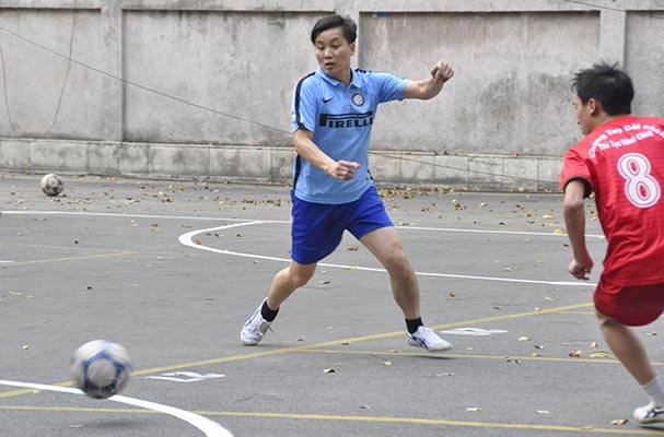 Giải bóng đá Văn phòng Bộ mở rộng lần II: Sôi động vòng Tứ kết
