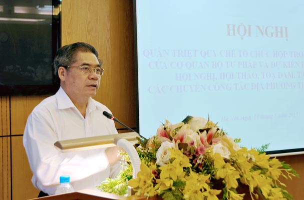 Giảm thiểu số lượng và nâng cao chất lượng các cuộc họp