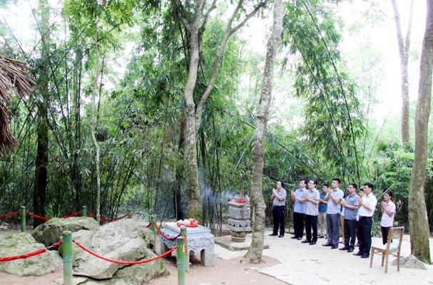Chuẩn bị kỹ các phương án cụ thể để tổ chức thành công Hội trại “Về nguồn”