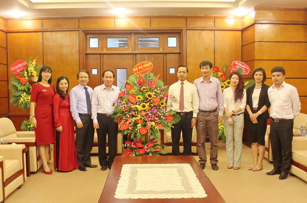 Đại học Luật Hà Nội tri ân ngày Nhà giáo Việt Nam