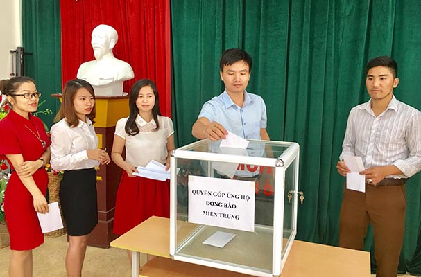 Trường Trung cấp luật Tây Bắc ủng hộ  đồng bào miền Trung