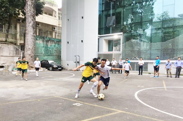 Bán kết 2, Giải bóng đá Bộ Tư pháp lần 3: Đương kim vô địch tiếp tục vào chung kết