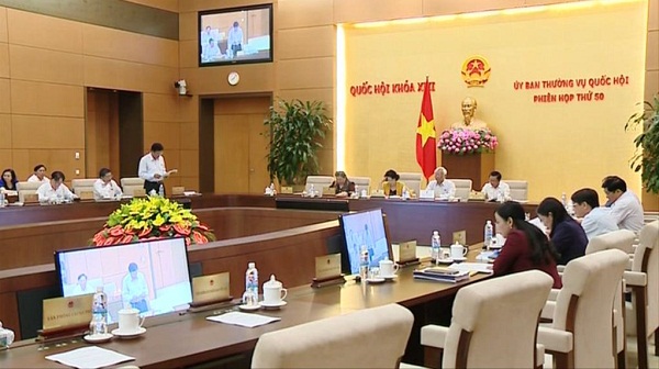 Phiên họp thứ 50 của UBTVQH cho ý kiến về Chương trình xây dựng luật, pháp lệnh năm 2016 và 2017