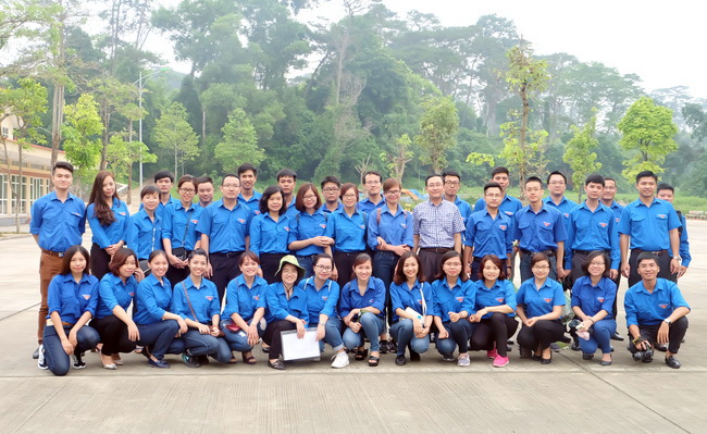 Đoàn TN Bộ tổ chức về nguồn tại K9 và HN tập huấn kiến thức pháp luật, kỹ năng công tác Đoàn