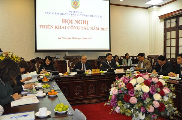 Tập trung mạnh vào khâu xử lý văn bản trái pháp luật
