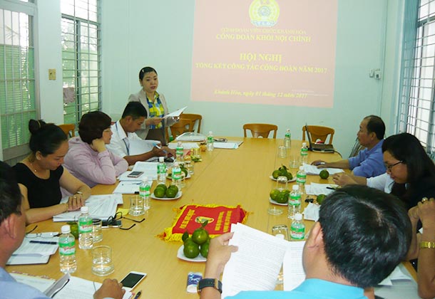 Khánh Hòa: Công đoàn Sở Tư pháp được suy tôn dẫn đầu Khối Nội chính năm 2017