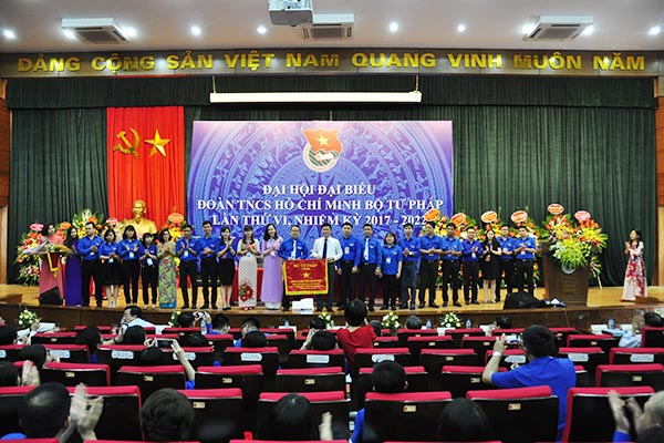 Hoàn thiện cơ chế tổ chức và hoạt động, hướng tới tính toàn diện, đồng bộ trong công tác đoàn