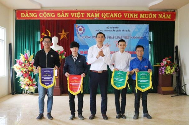 TC Luật Tây Bắc: Hoạt động kỷ niệm Ngày Nhà giáo Việt Nam 20/11 và khai giảng khóa 5