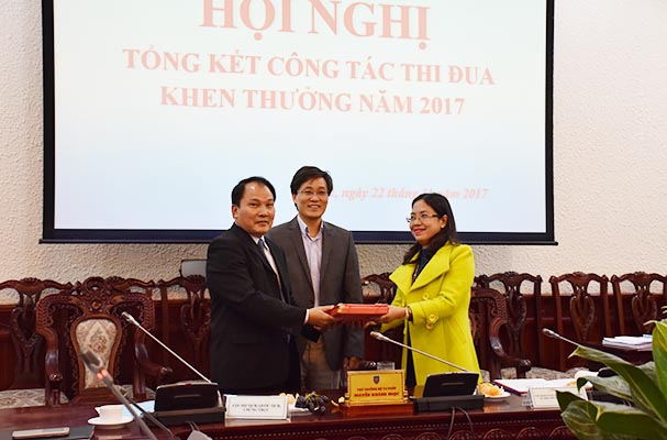 Phải cá thể hóa phong trào thi đua phù hợp với chức năng, nhiệm vụ của từng đơn vị thuộc Bộ
