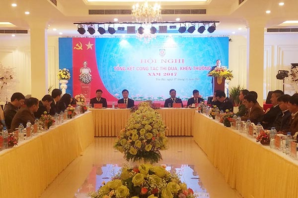 Thi đua phải gắn với thực hiện nhiệm vụ chính trị, chuyên môn