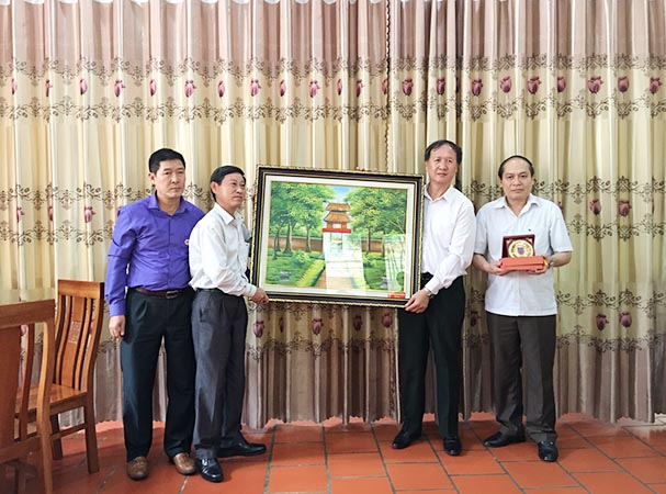 Hội CCB: Tưởng nhớ các anh hùng, liệt sỹ Nghĩa trang liệt sỹ Vị Xuyên, Cao điểm 468 Vị Xuyên, Hà Giang
