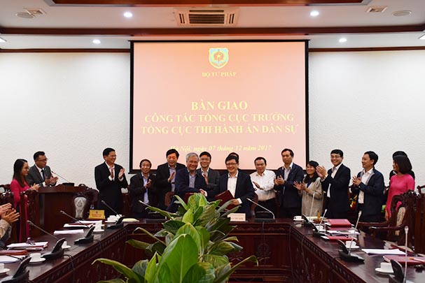 Bàn giao công tác Tổng cục trưởng Tổng cục Thi hành án dân sự