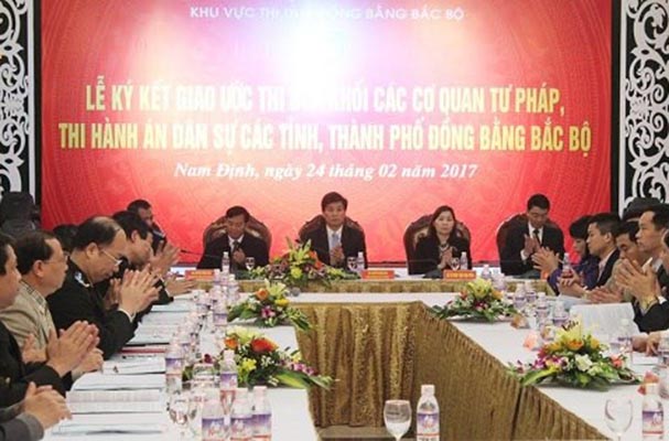 Ký kết giao ước thi đua năm 2017 Khối cơ quan Tư pháp khu vực Đồng bằng Bắc bộ.