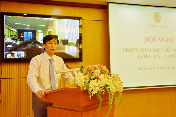 Hội nghị triển khai một số nội dung công tác cán bộ