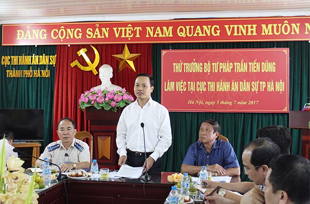 Quyết liệt hơn với án tham nhũng