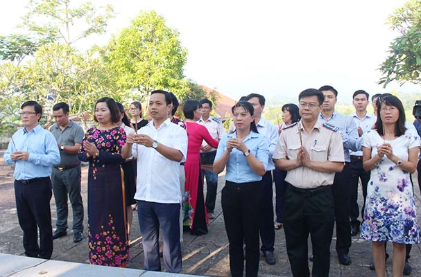 Nguyện tiếp nối truyền thống vẻ vang 72 năm ngành Tư pháp
