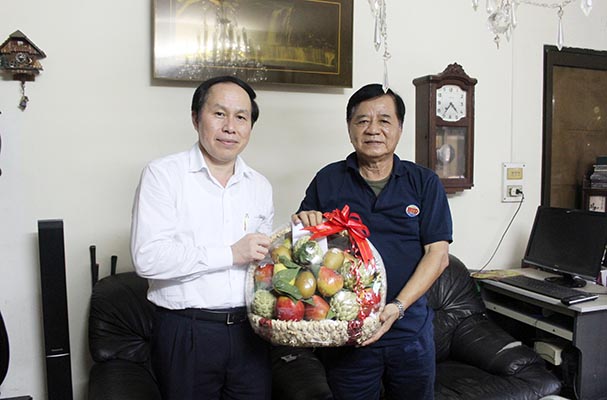 Lãnh đạo Bộ Tư pháp tri ân các cán bộ lão thành