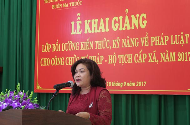 TC Luật Buôn Ma Thuột: Khai giảng lớp BD kiến thức pháp luật cho công chức Tư pháp, hộ tịch cấp xã