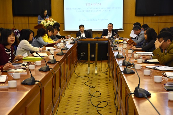 Tọa đàm kinh nghiệm công bố sản phẩm khoa học quốc tế và giới thiệu một số ấn phẩm sách nước ngoài trong lĩnh vực pháp luật